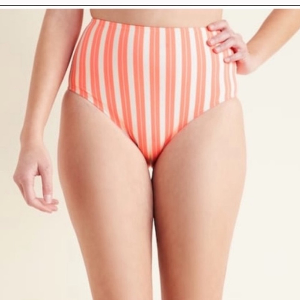 swimsuit - Picture 2 of 2